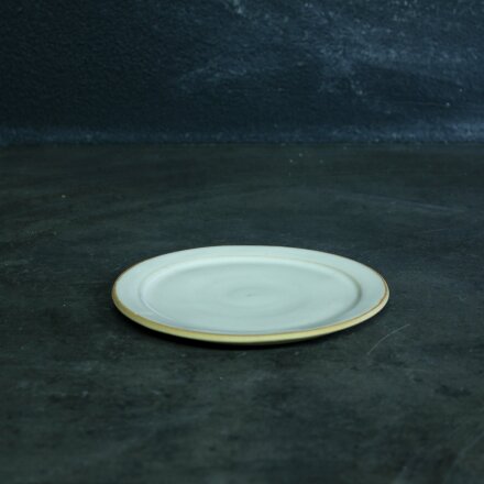 LILLEN WHITE ON WHEAT